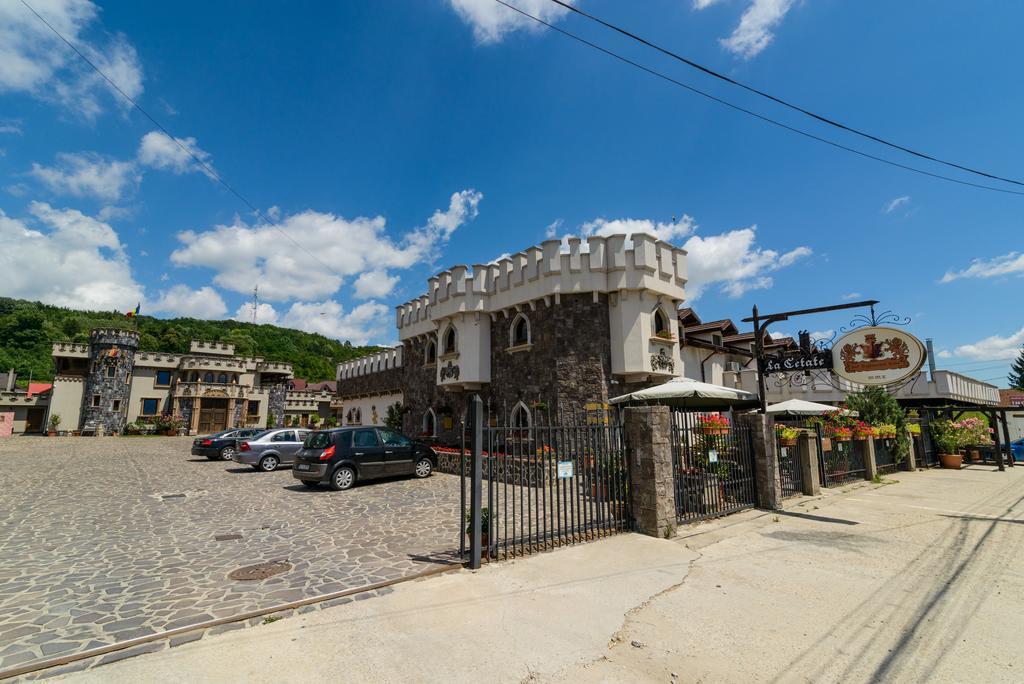 Hotel Lacetate Πιτέστι Εξωτερικό φωτογραφία
