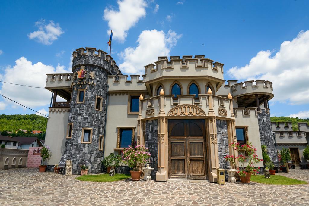 Hotel Lacetate Πιτέστι Εξωτερικό φωτογραφία