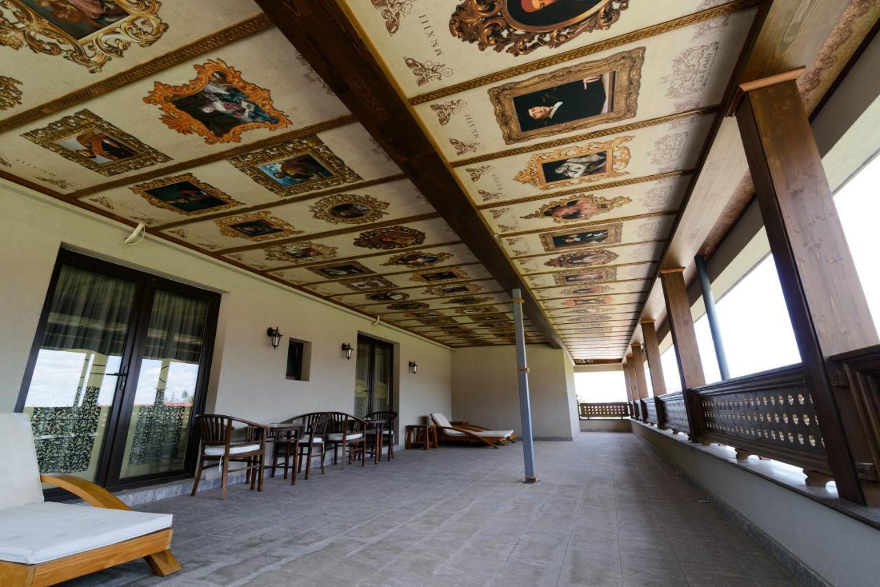 Hotel Lacetate Πιτέστι Εξωτερικό φωτογραφία