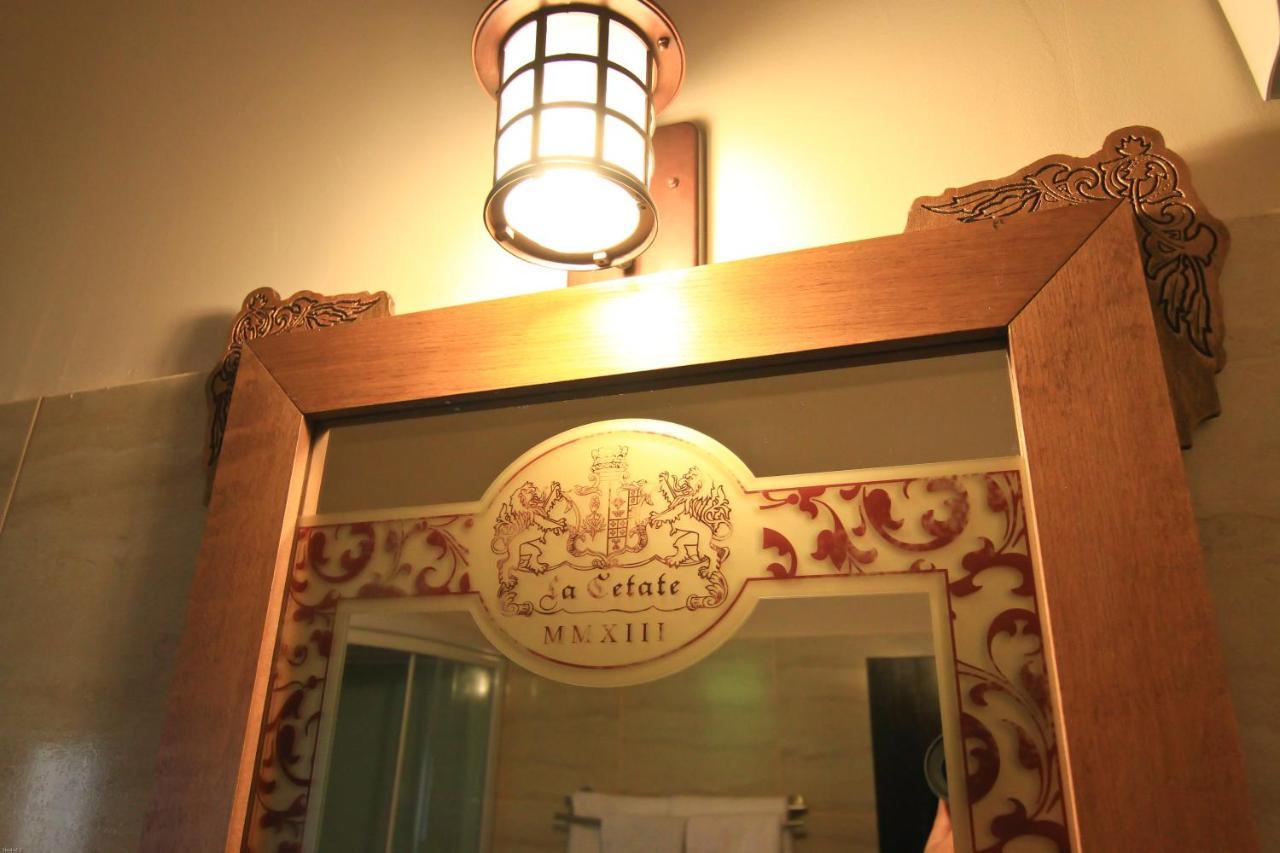 Hotel Lacetate Πιτέστι Εξωτερικό φωτογραφία