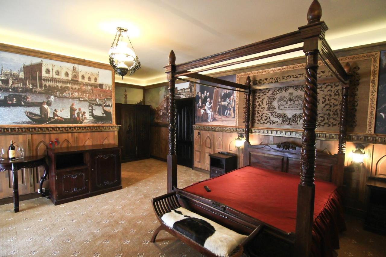 Hotel Lacetate Πιτέστι Εξωτερικό φωτογραφία